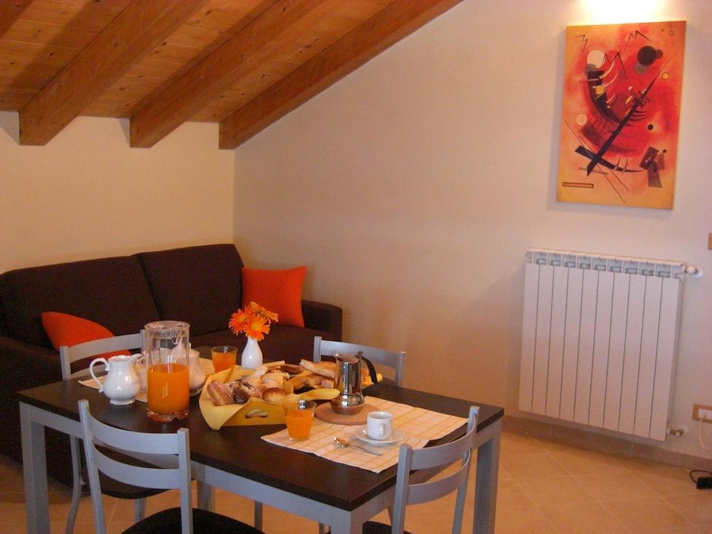 Les Bijoux Apartments Pietra Ligure Zimmer foto